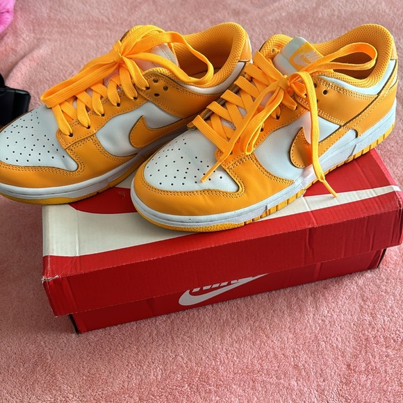 2021 Wmns Dunk Low 'Laser Orange' - Picture 6 of 7